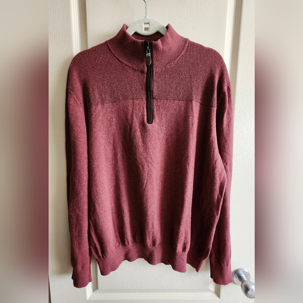 VIYELLA Men's Maroon Half Zip-Up Longsleeve Sweater. Size Large.